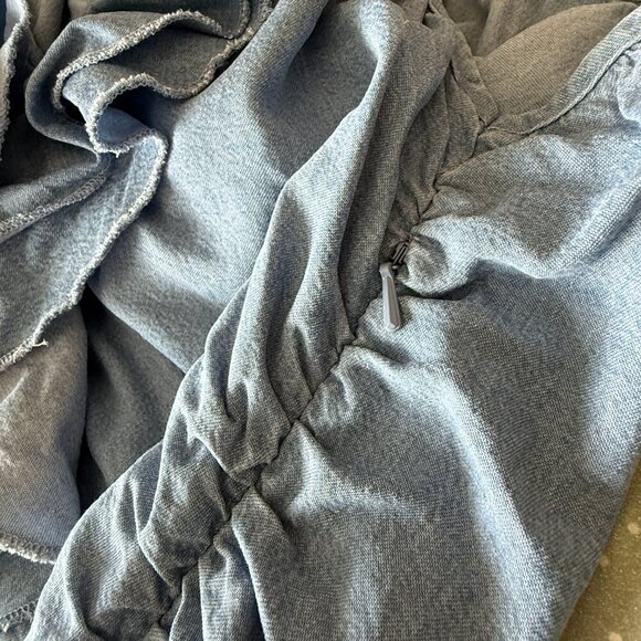 Women's 8 Boston Proper Chambray Ruffle Sleeveless Blouse - Picture 7 of 9